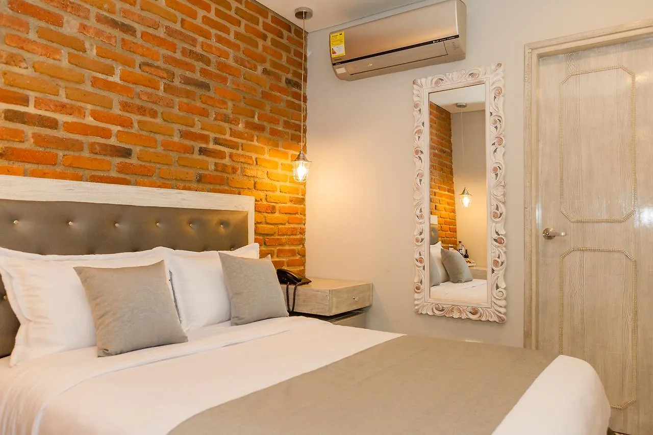 Hotel Boutique Adaz Santa Marta