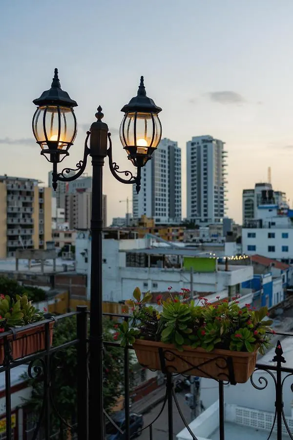 Hotel Boutique Adaz Santa Marta